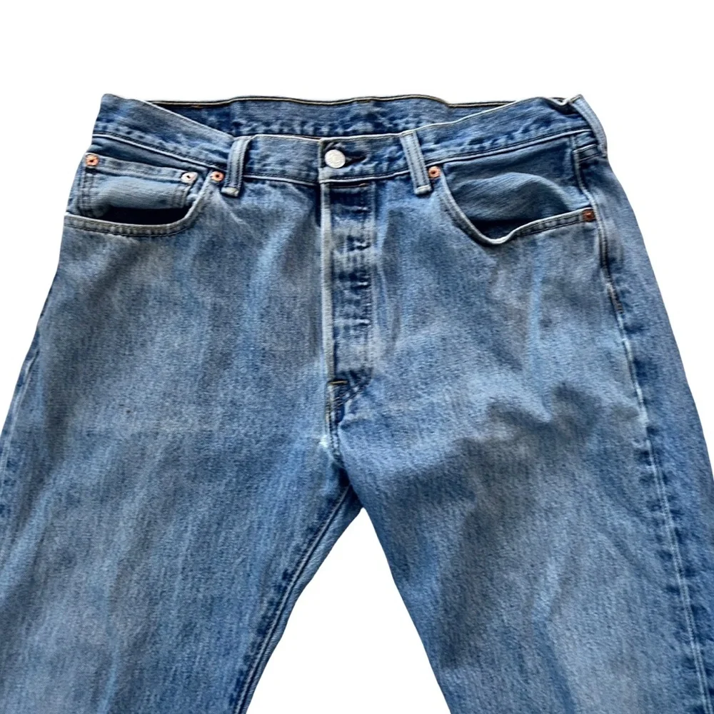 Levi’s 501 Blue Classic Button Fly Straight Leg Worn-In Distressed Jeans 34x30
